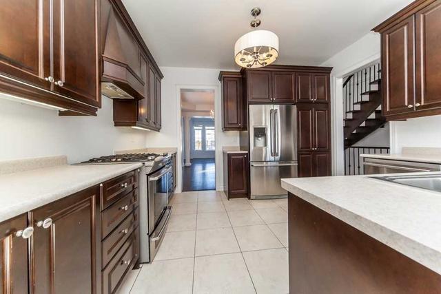 23 Adastra Pl, House detached with 4 bedrooms, 4 bathrooms and 6 parking in Brampton ON | Image 10