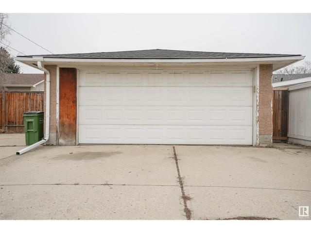 10911 135a Av Nw, House detached with 4 bedrooms, 2 bathrooms and null parking in Edmonton AB | Image 34