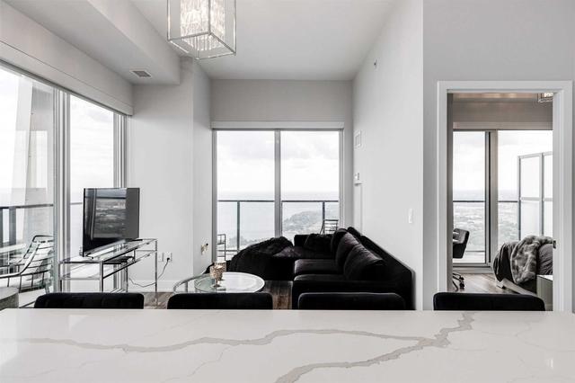 6307 - 30 Shore Breeze Dr, Condo with 2 bedrooms, 2 bathrooms and 1 parking in Toronto ON | Image 4
