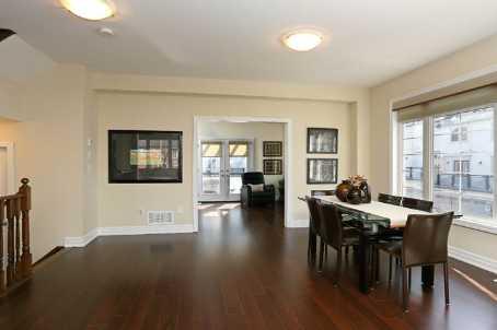 867 New Westminster Dr, Townhouse with 3 bedrooms, 3 bathrooms and 2 parking in Vaughan ON | Image 4