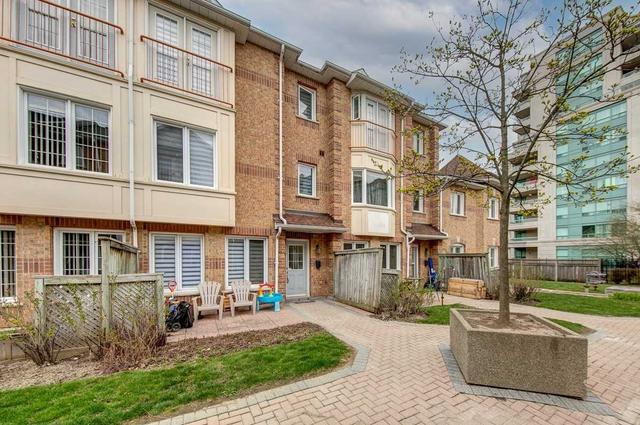16 - 151 Townsgate Dr, Townhouse with 3 bedrooms, 3 bathrooms and 2 parking in Vaughan ON | Image 26