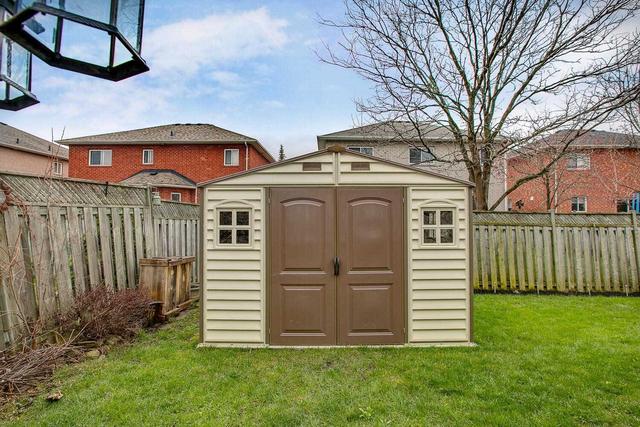 27 Bambi Cres, House detached with 4 bedrooms, 4 bathrooms and 6 parking in Georgina ON | Image 27