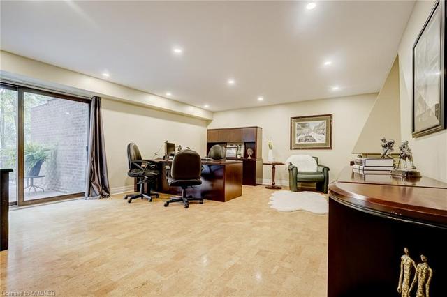 1591 Calverton Court, House detached with 5 bedrooms, 2 bathrooms and 8 parking in Mississauga ON | Image 35
