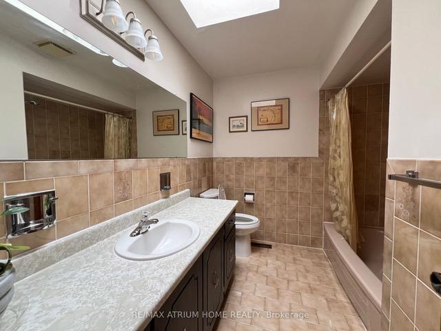 23 Coverdale Cres, House detached with 4 bedrooms, 3 bathrooms and 4 parking in Toronto ON | Image 15