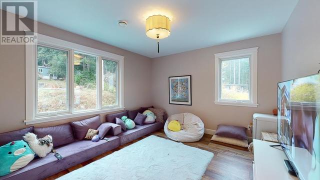 2583 - 85 Lower Road, House detached with 5 bedrooms, 4 bathrooms and 6 parking in Sunshine Coast D BC | Image 36
