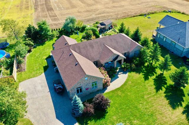 1675 Lockhart Rd, House detached with 2 bedrooms, 4 bathrooms and 11 parking in Innisfil ON | Image 1