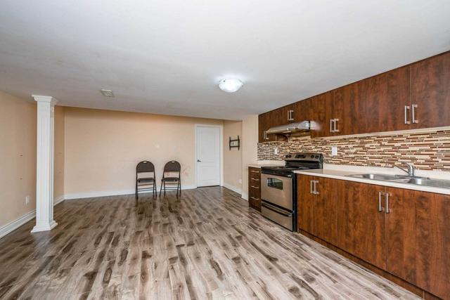 100 Masken (Basement) Circ, House detached with 2 bedrooms, 1 bathrooms and 1 parking in Brampton ON | Image 1