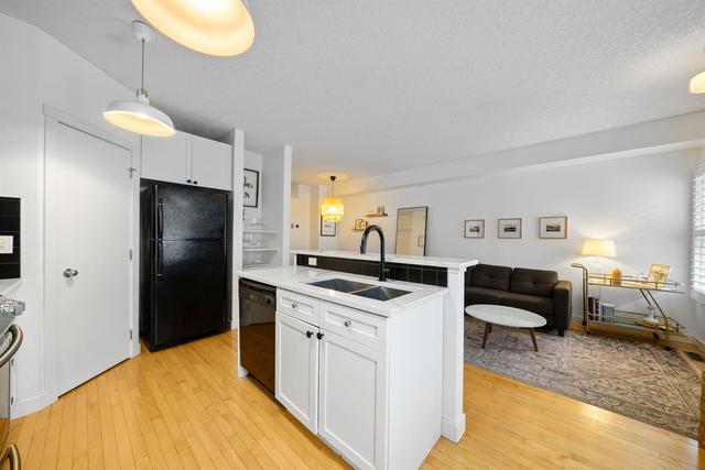 7 - 1620 27 Avenue Sw, Home with 2 bedrooms, 1 bathrooms and 1 parking in Calgary AB | Image 4