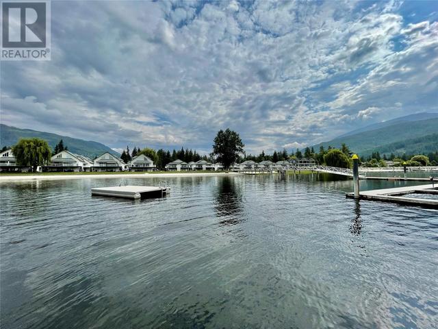237 - 213 White Pine Crescent, House attached with 2 bedrooms, 1 bathrooms and 1 parking in Sicamous BC | Image 33