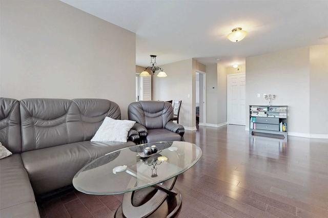 403 - 11 Oneida Cres, Condo with 2 bedrooms, 2 bathrooms and 2 parking in Richmond Hill ON | Image 24