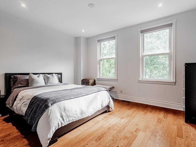 135 Morse St, House attached with 3 bedrooms, 2 bathrooms and 1 parking in Toronto ON | Image 10