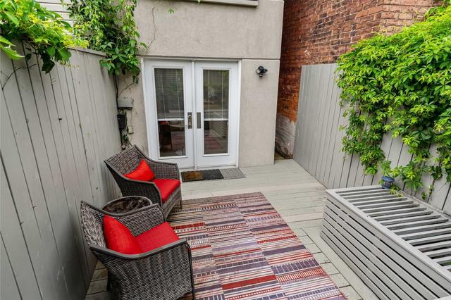 95 Walnut Ave, House semidetached with 2 bedrooms, 3 bathrooms and 1 parking in Toronto ON | Image 26