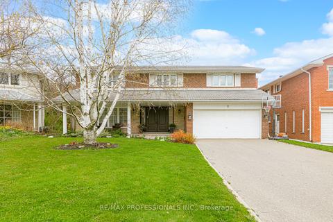 5 Courtsfield Cres, Toronto, ON, M9A4T1 | Card Image
