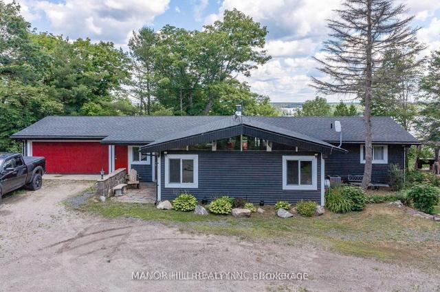 143 Hwy 612, House detached with 2 bedrooms, 3 bathrooms and 22 parking in Georgian Bay ON | Image 23