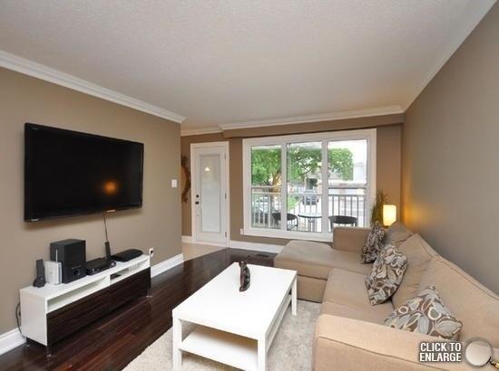 Upper - 3630 Birchmeadow Cres, House semidetached with 3 bedrooms, 2 bathrooms and 2 parking in Mississauga ON | Image 4