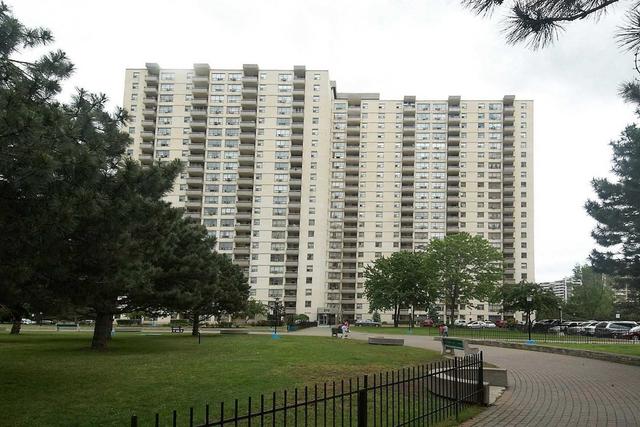 801 - 370 Dixon Rd, Condo with 2 bedrooms, 1 bathrooms and 1 parking in Toronto ON | Image 24