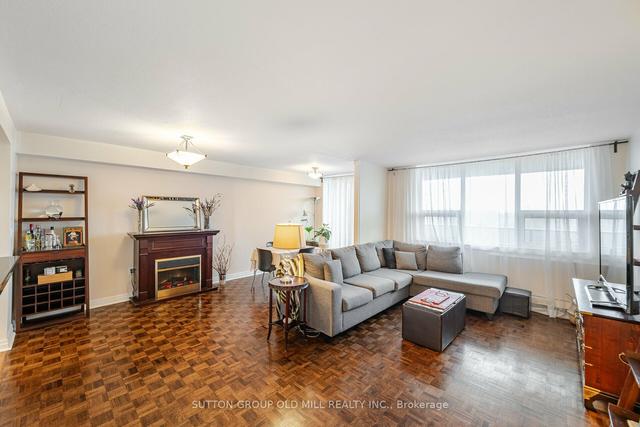 1106 - 15 La Rose Ave, Condo with 3 bedrooms, 2 bathrooms and 1 parking in Toronto ON | Image 31