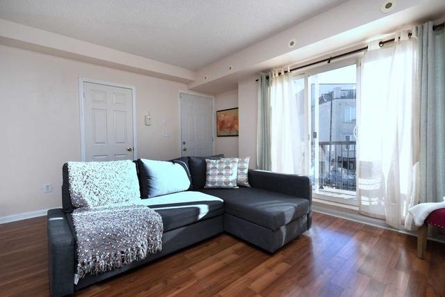 2075 - 3039 Finch Ave W, Townhouse with 3 bedrooms, 3 bathrooms and 1 parking in Toronto ON | Image 21
