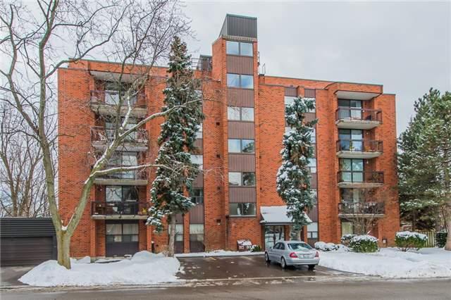 404 - 1 Innismore Cres, Condo with 2 bedrooms, 2 bathrooms and 1 parking in Toronto ON | Image 2