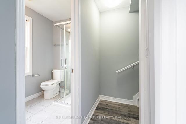 8 Kent St, House detached with 2 bedrooms, 1 bathrooms and 3 parking in St. Catharines ON | Image 4