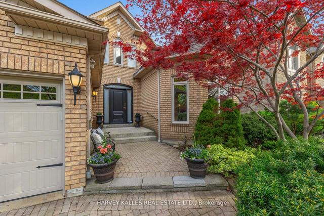 42 Bowring Walk, House detached with 4 bedrooms, 3 bathrooms and 6 parking in Toronto ON | Image 12