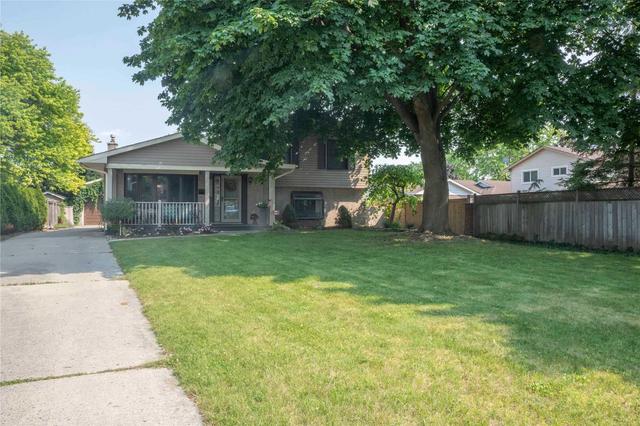 1119 Arlington Crt, House detached with 4 bedrooms, 4 bathrooms and 6 parking in Sarnia ON | Image 1