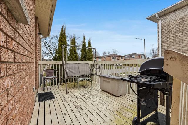 893 Mahina St, House detached with 3 bedrooms, 2 bathrooms and 3 parking in Oshawa ON | Image 24