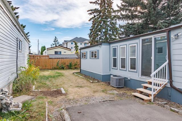 24 - 6220 17 Avenue Se, Home with 3 bedrooms, 1 bathrooms and 4 parking in Calgary AB | Image 8