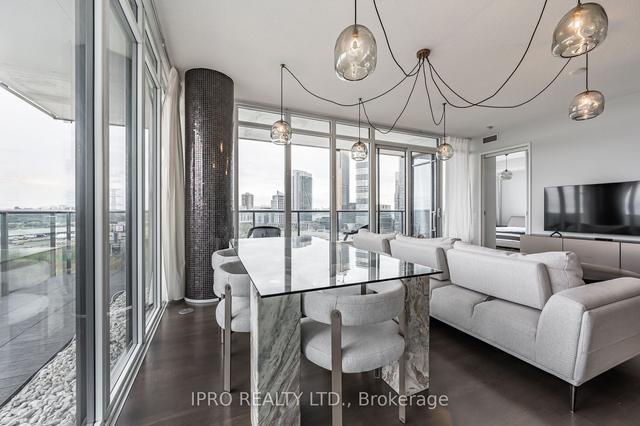 1511 - 90 Park Lawn Rd, Condo with 2 bedrooms, 2 bathrooms and 1 parking in Toronto ON | Image 6