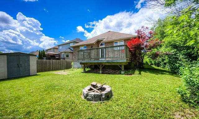 31 Harper Crescent, House detached with 4 bedrooms, 3 bathrooms and 3 parking in Centre Wellington ON | Image 33