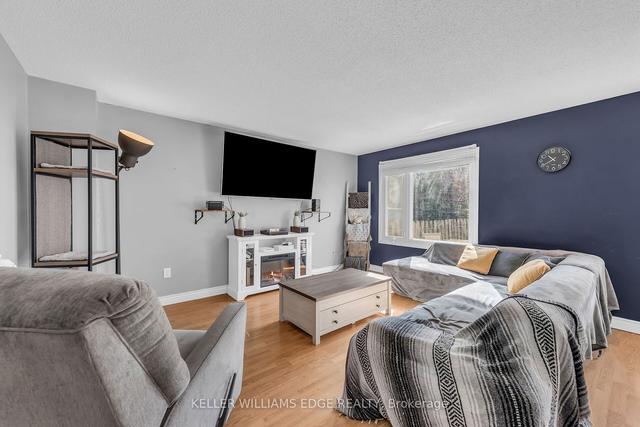 90 Strada Blvd, House attached with 3 bedrooms, 2 bathrooms and 3 parking in St. Catharines ON | Image 8