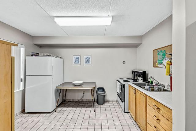 206 - 54 Fittons Rd W, Condo with 2 bedrooms, 2 bathrooms and 1 parking in Orillia ON | Image 8