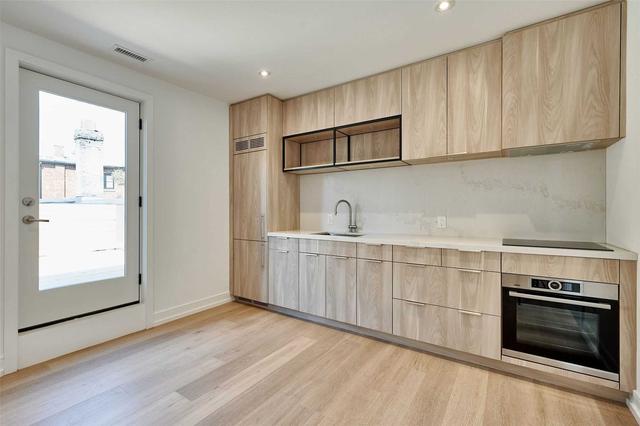 upper - 2476 Yonge St, Condo with 3 bedrooms, 1 bathrooms and 0 parking in Toronto ON | Image 1