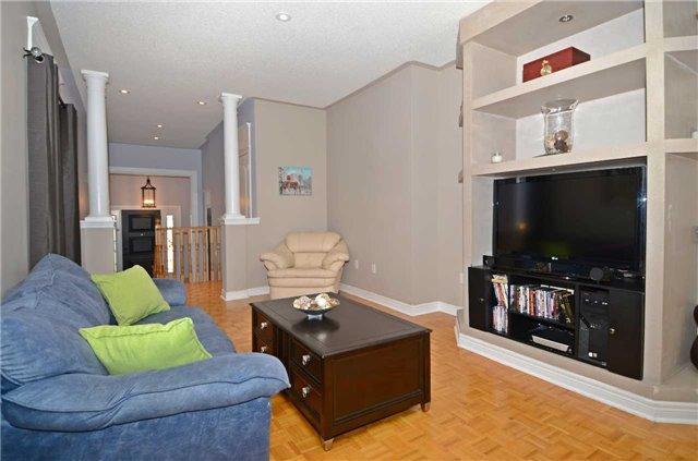 41 Calera Cres, House detached with 3 bedrooms, 3 bathrooms and 3 parking in Vaughan ON | Image 8