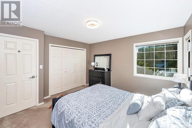 5199 Walema Crt, House detached with 5 bedrooms, 4 bathrooms and 4 parking in Saanich BC | Image 25