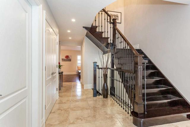 2993 Olympus Mews, House detached with 3 bedrooms, 4 bathrooms and 5 parking in Mississauga ON | Image 34