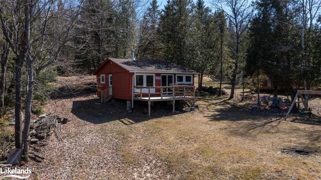 270 Whalley Lake Road, House detached with 3 bedrooms, 1 bathrooms and 4 parking in Magnetawan ON | Image 1