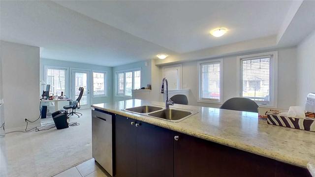 16 - 2500 Hill Rise Crt, Townhouse with 2 bedrooms, 2 bathrooms and 1 parking in Oshawa ON | Image 24