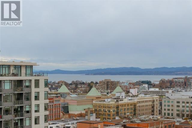1001 - 760 Johnson St, Condo with 2 bedrooms, 1 bathrooms and 1 parking in Victoria BC | Image 3