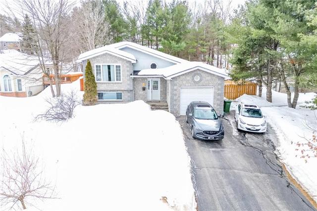 1294 Victoria Street, House detached with 3 bedrooms, 2 bathrooms and 3 parking in Petawawa ON | Image 5