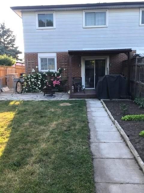 1946 Carrera Lane, House semidetached with 4 bedrooms, 2 bathrooms and 2 parking in Mississauga ON | Image 31
