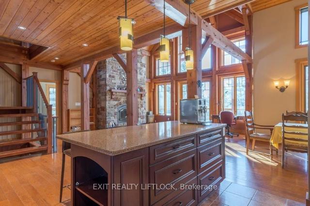 758 Lifford Rd, House detached with 3 bedrooms, 4 bathrooms and 20 parking in Kawartha Lakes ON | Image 7