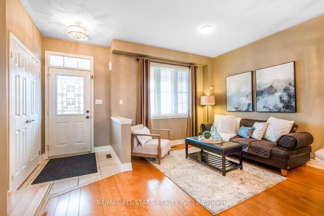 20 Outlook Terrace Dr, House detached with 3 bedrooms, 4 bathrooms and 3 parking in Markham ON | Image 30