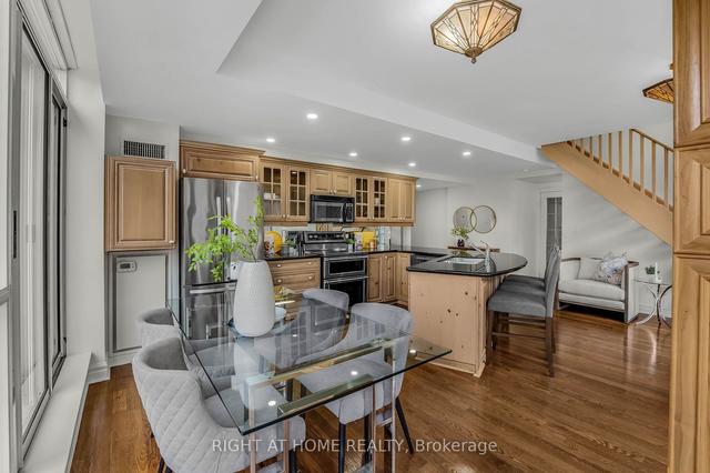 ph2 - 80 Cumberland St, Condo with 3 bedrooms, 3 bathrooms and 2 parking in Toronto ON | Image 3