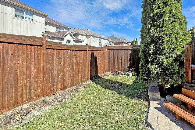 22 Riel Dr, House attached with 3 bedrooms, 3 bathrooms and 3 parking in Richmond Hill ON | Image 24