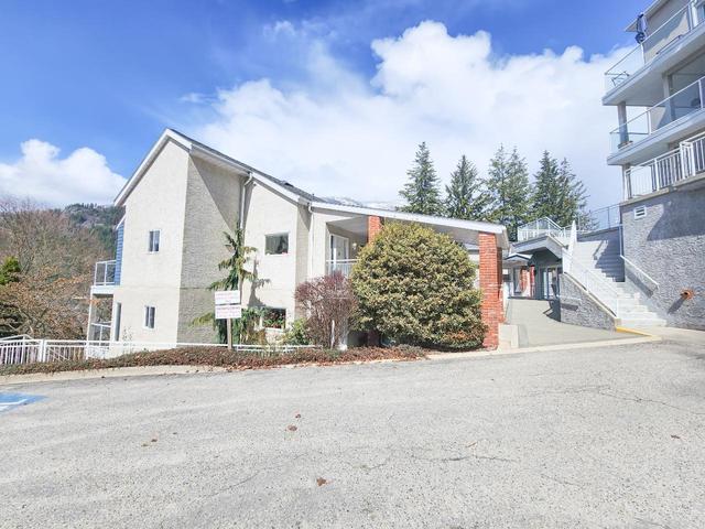 15 - 38 High Street, Condo with 1 bedrooms, 2 bathrooms and 1 parking in Nelson BC | Image 39
