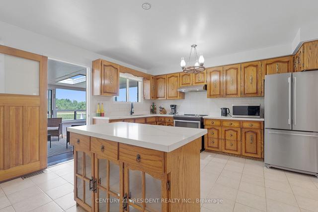 10 Grandview Rd, House detached with 3 bedrooms, 3 bathrooms and 6 parking in Amaranth ON | Image 34