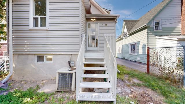 179 Celina St, House detached with 3 bedrooms, 3 bathrooms and 1 parking in Oshawa ON | Image 24