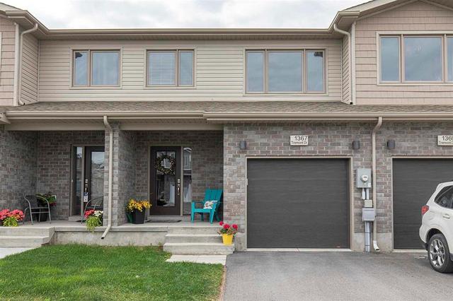 1367 Tremont Drive, House attached with 3 bedrooms, 2 bathrooms and null parking in Kingston ON | Image 1