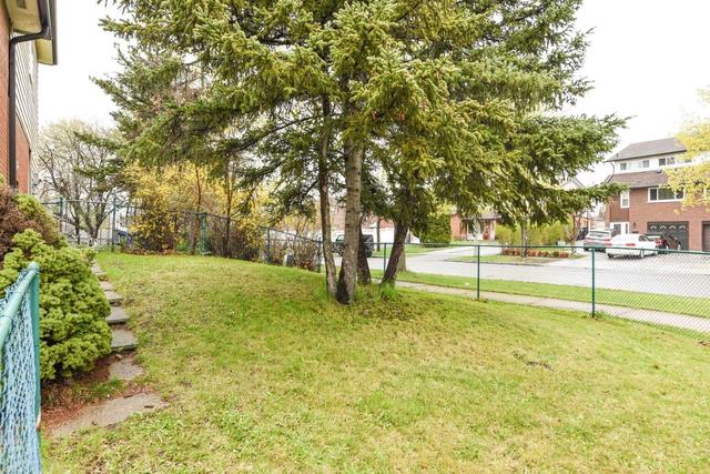 7369 Bybrook Dr, House semidetached with 3 bedrooms, 3 bathrooms and 5 parking in Mississauga ON | Image 28